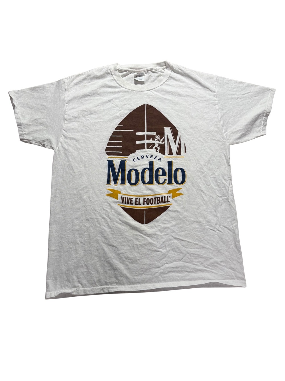 Fruit of the Loom Heavy HD Men's White Modelo Vive El Football Graphic Tee L